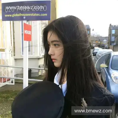 仲灵楚